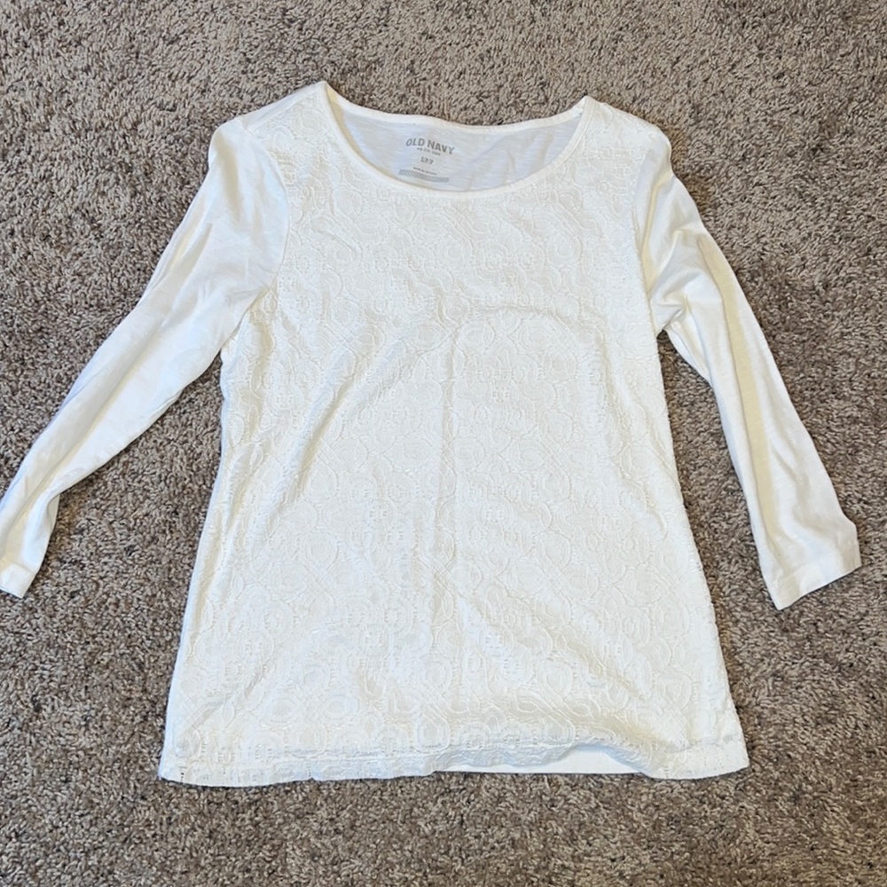 Women’s 3/4 length sleeve lace front top